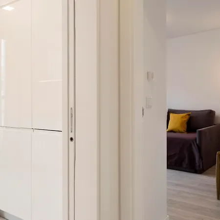 Serviced - Parque Apartment Lisbon