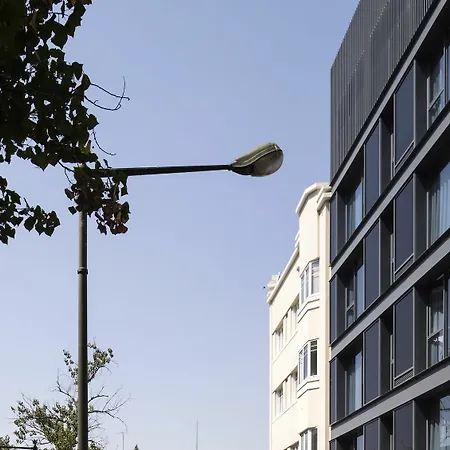 Serviced - Parque Apartment Lisbon